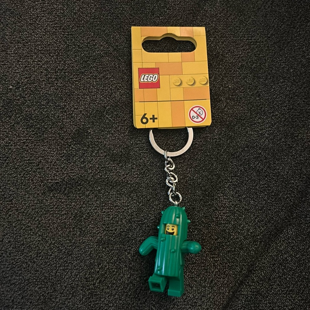 Brand New Lego Catcus keychain